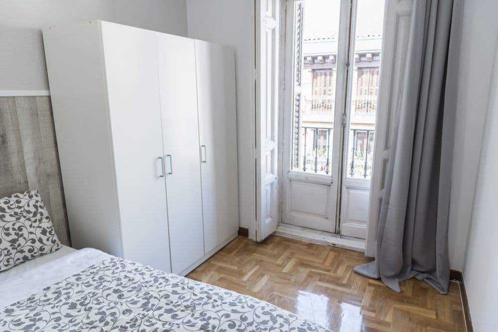 Private room in Madrid photo 4