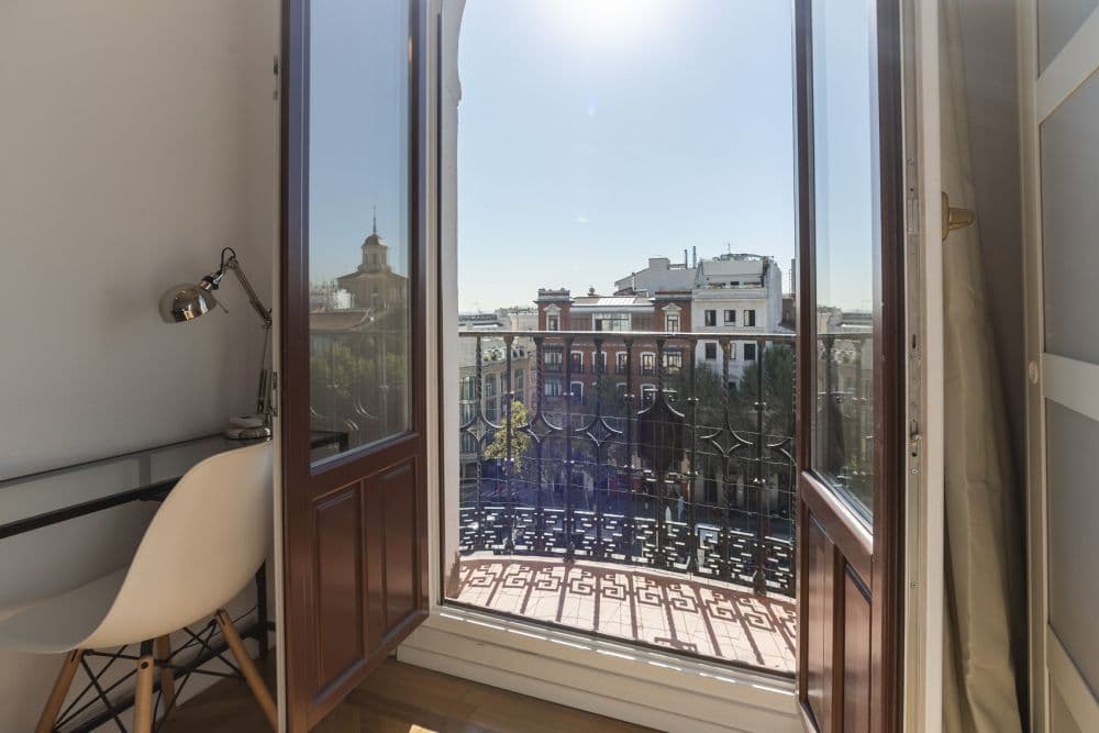 Private room in Madrid photo 4